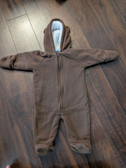 Brown bear bunting suit old navy 3-6month , Kids 6 Month (3-6M)
