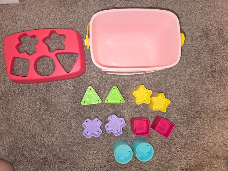 Matching shapes toy