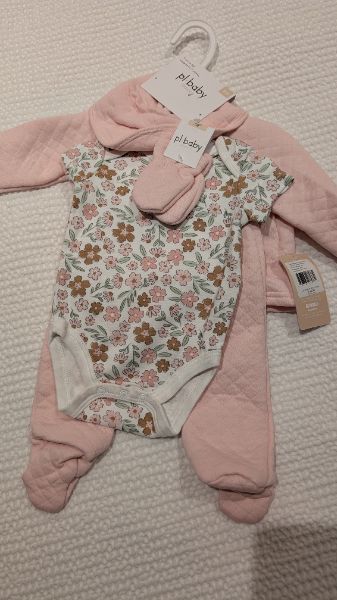 5 PC outfit NWT 3 mo., Kids 3 Month (0-3M)