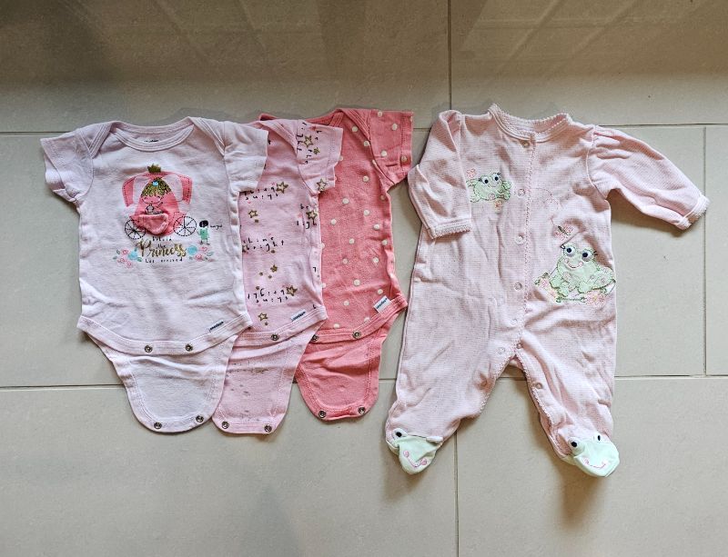 1 Pajama and 3 Onesies 0-3M