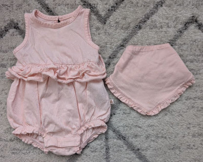 Baby Gap, Pink Romper & Bib, 3-6M, Kids 6 Month (3-6M)