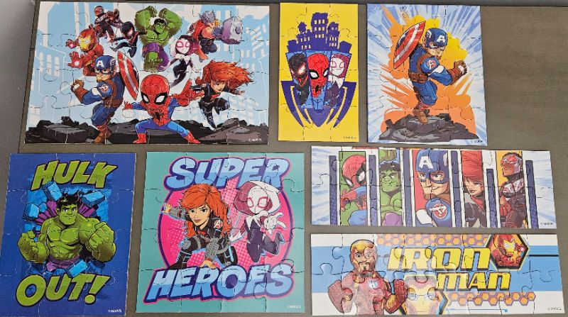 Marvel Superhero 7 Puzzle Pack with Storage Box