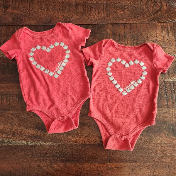 Canada Oneies, 6-12 months, matching x2, Kids 12 Month (9-12M)