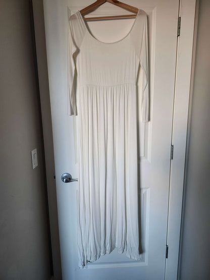 Pink Blush maternity dress, Maxi, Ivory, Large, EUC, Maternity L (12-14)