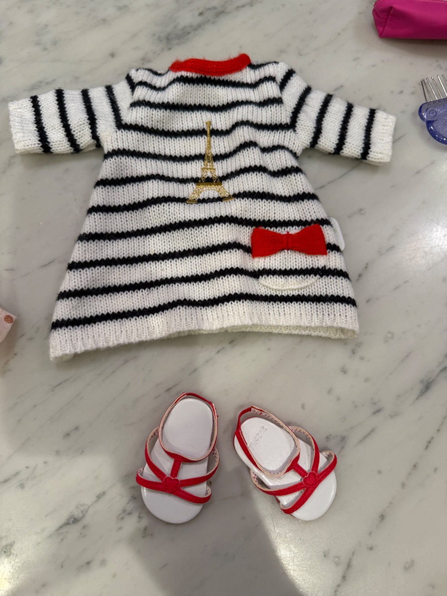 American Girl - 5  outfits and Accessories