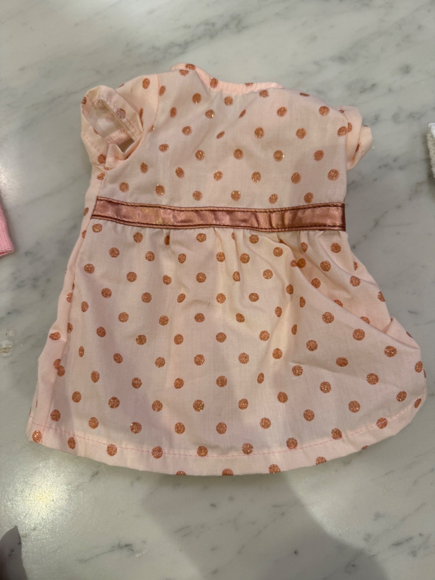 American Girl - 5  outfits and Accessories