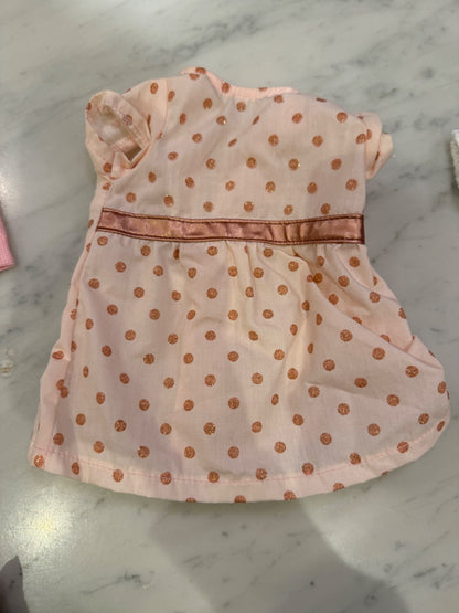 American Girl - 5  outfits and Accessories