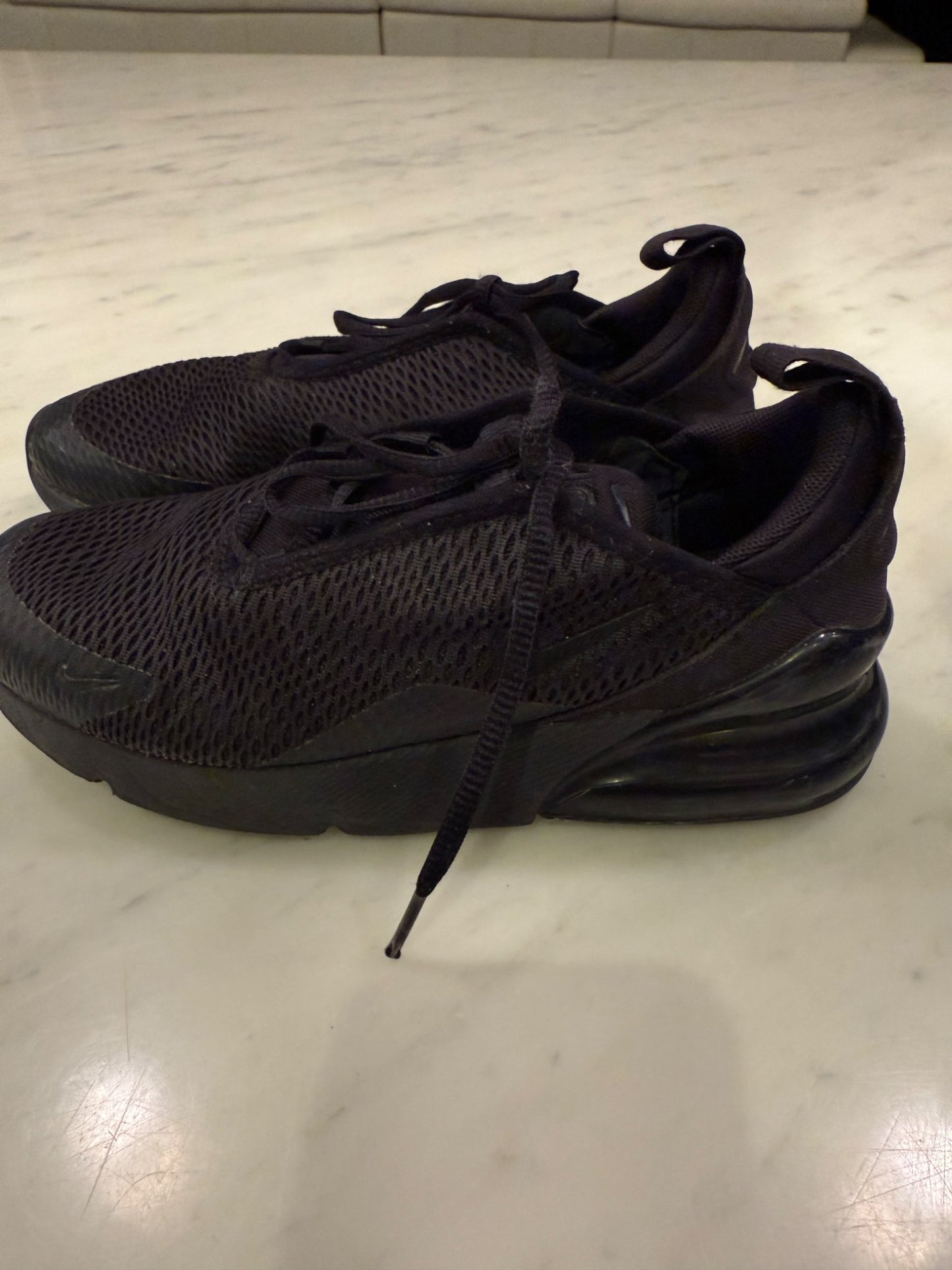 Nike Air - all black size 3, Shoes 3 (Kids:4-8yr)