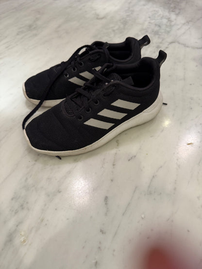 Adidas Cloud foam black runners , Shoes 2.5 (Kids:4-8yr)