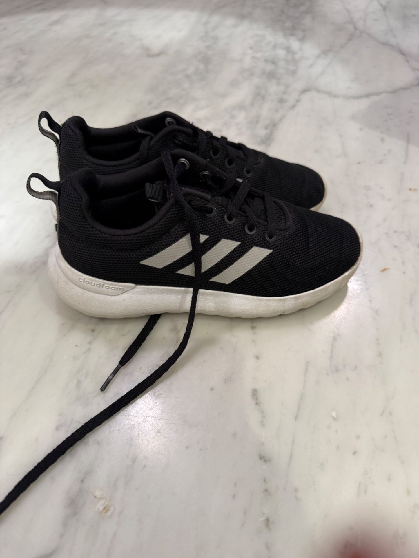 Adidas Cloud foam black runners , Shoes 2.5 (Kids:4-8yr)