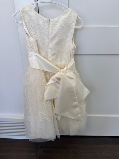 Fancy white dress 4T - flower girl or communion perfect , Kids 4/4T