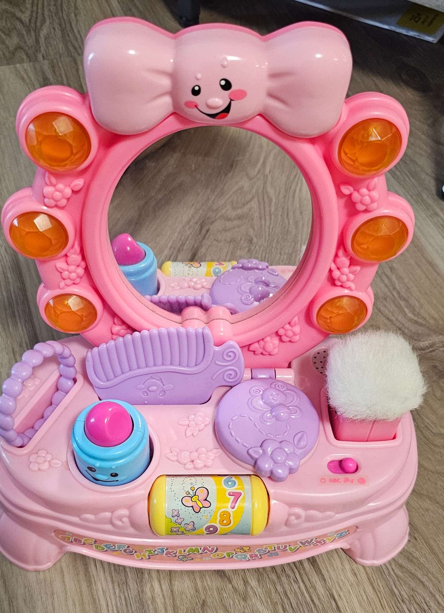 Fisher-Price Laugh & Learn Magical Musical Vanity