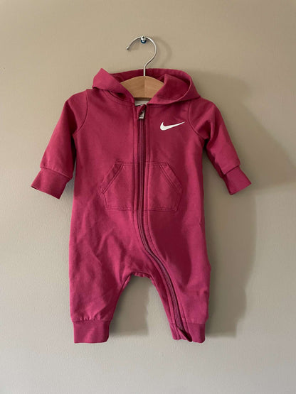 Nike Essential Hooded Coverall Size 3 M, Kids 3 Month (0-3M)