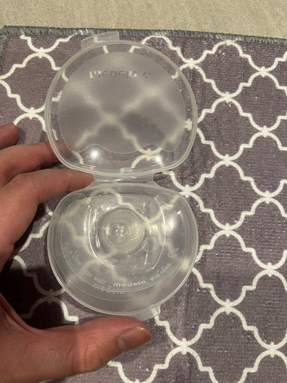 Medela Contact Nipple Shields for Breastfeeding