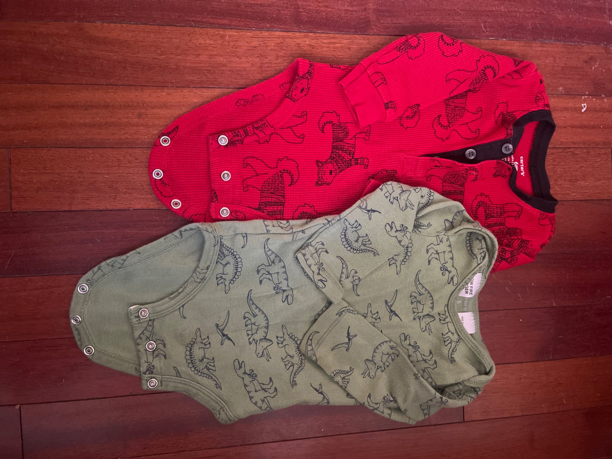 6 month shirts (2), Kids 6 Month (3-6M)