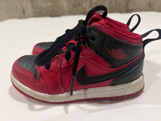 9C Nike jordans , Shoes 9 (Toddler:2-4yr)