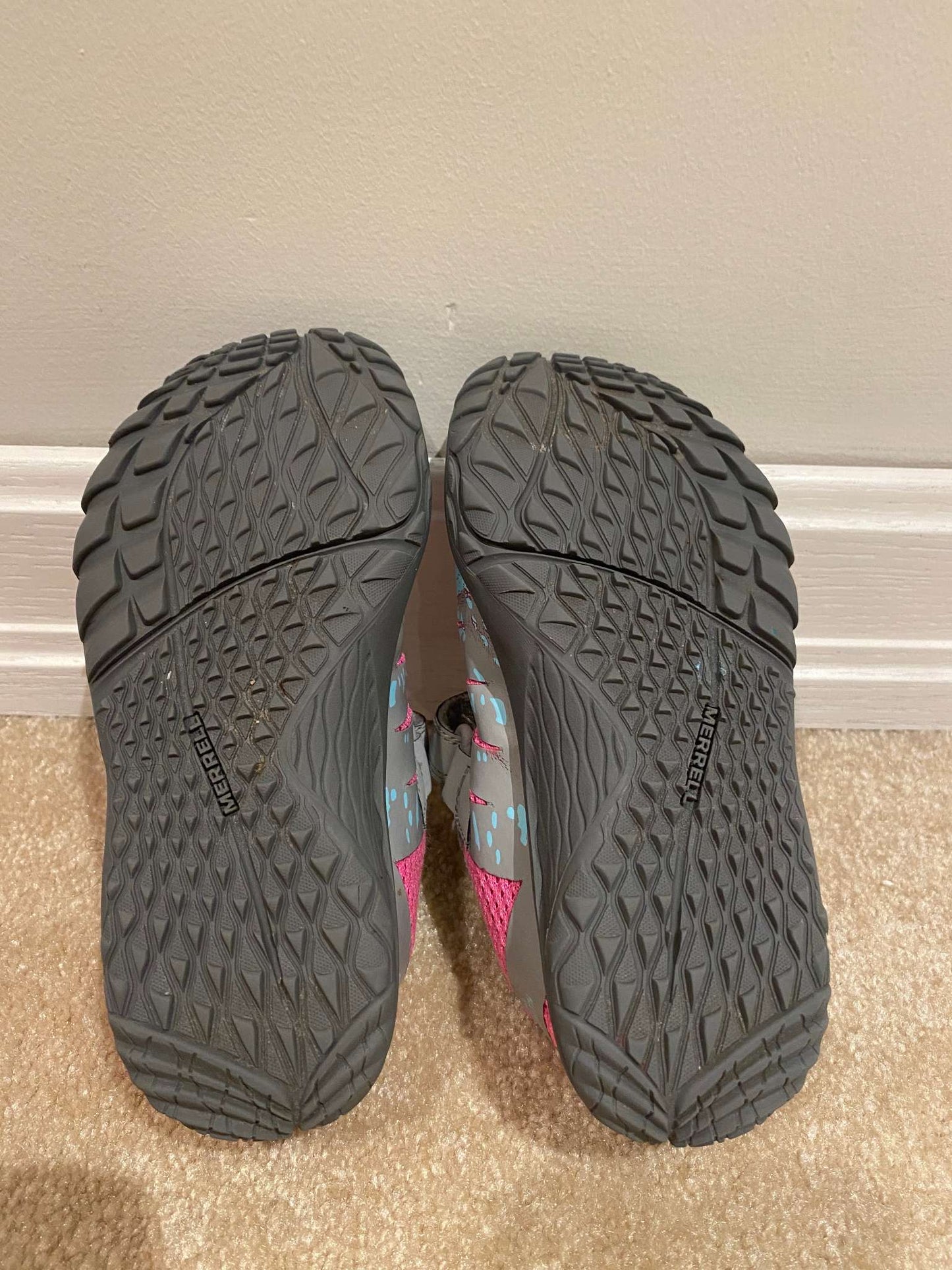 Merrell sneaker shoe - girls pink and blue, Shoes 11 (Toddler:2-4yr)