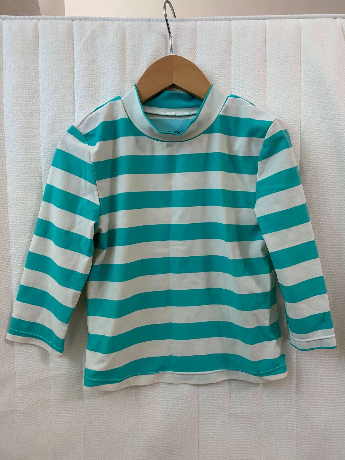 GAP SPF swim shirt white/turquoise lined, Kids 7