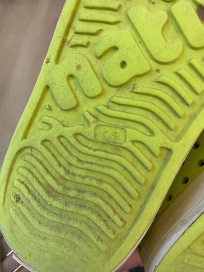 NATIVE brand neon green, Shoes 9 (Toddler:2-4yr)