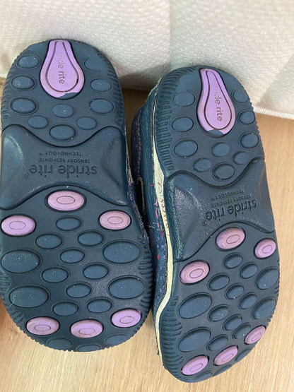 Stride Rite, blue/purple flower velcro strap shoe., Shoes 6.5 (Walkers:12-24 mth)