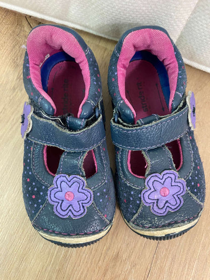 Stride Rite, blue/purple flower velcro strap shoe., Shoes 6.5 (Walkers:12-24 mth)