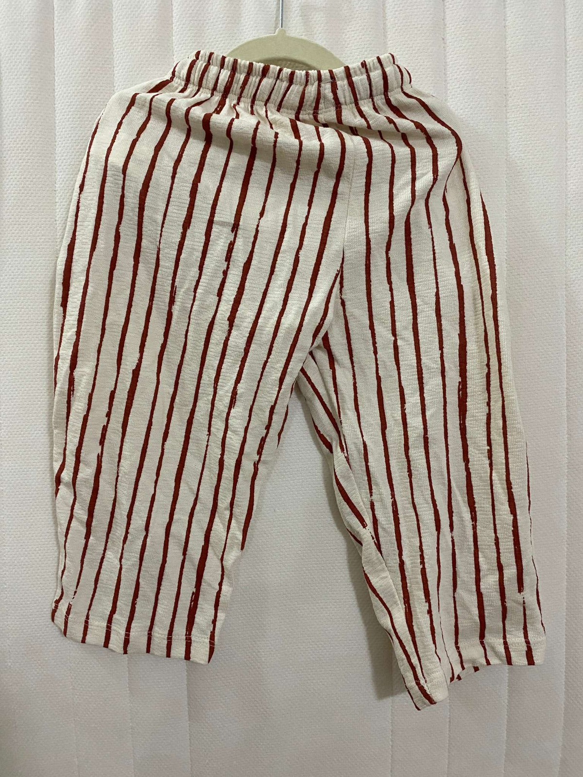 Zara Brand: Cute Pull on Pants, White with red lines, Kids 3T