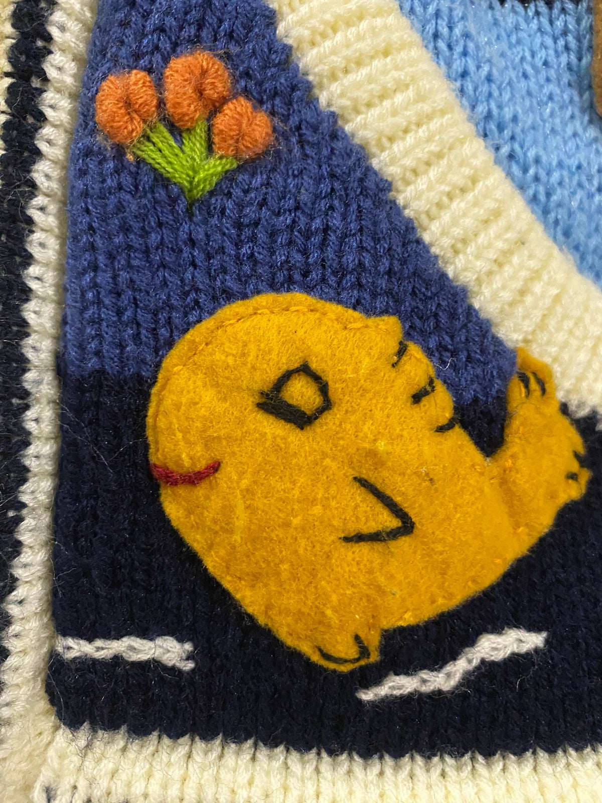 Local made: Cute Farm Sweater for little one, Kids 4/4T