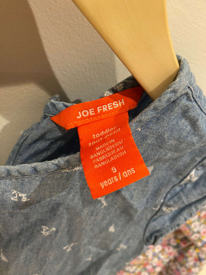 2 dresses: Gap multi-flowers + Joe Fresh denim style with white flowers, Kids 4/4T