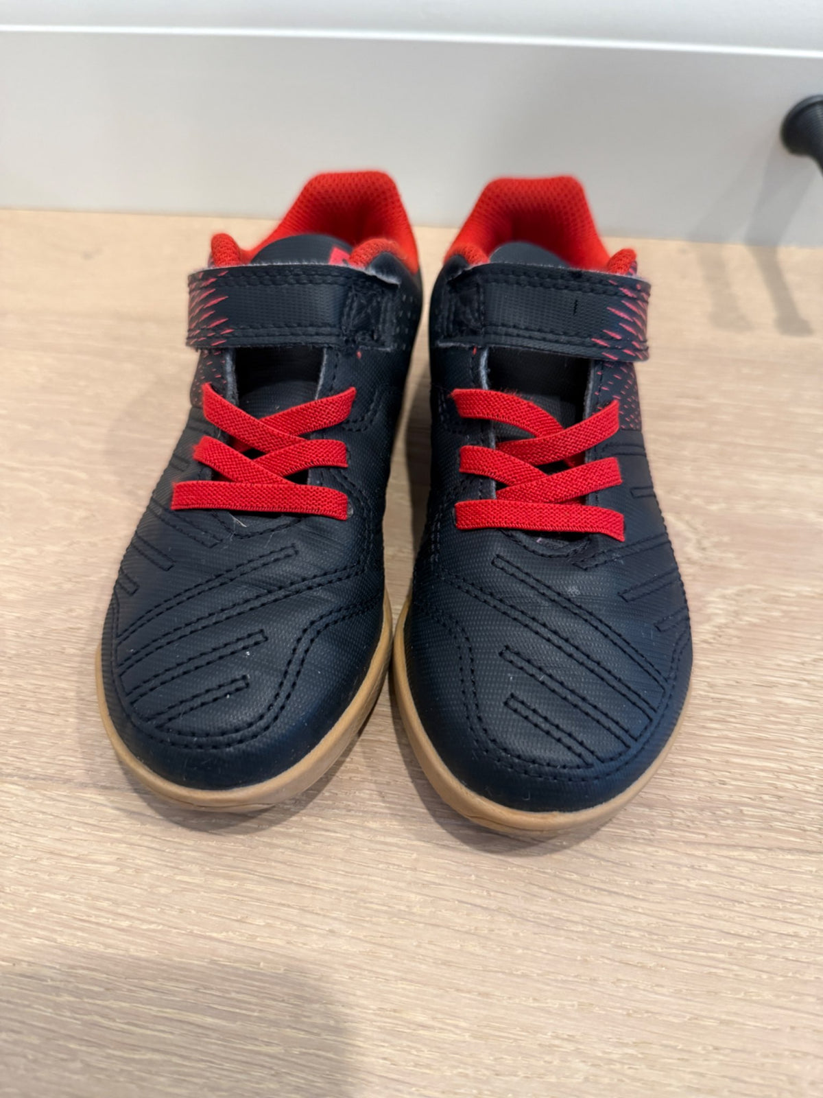 Kipsta Kids Indoor Soccer Shoe, Shoes 10.5 (Toddler:2-4yr)