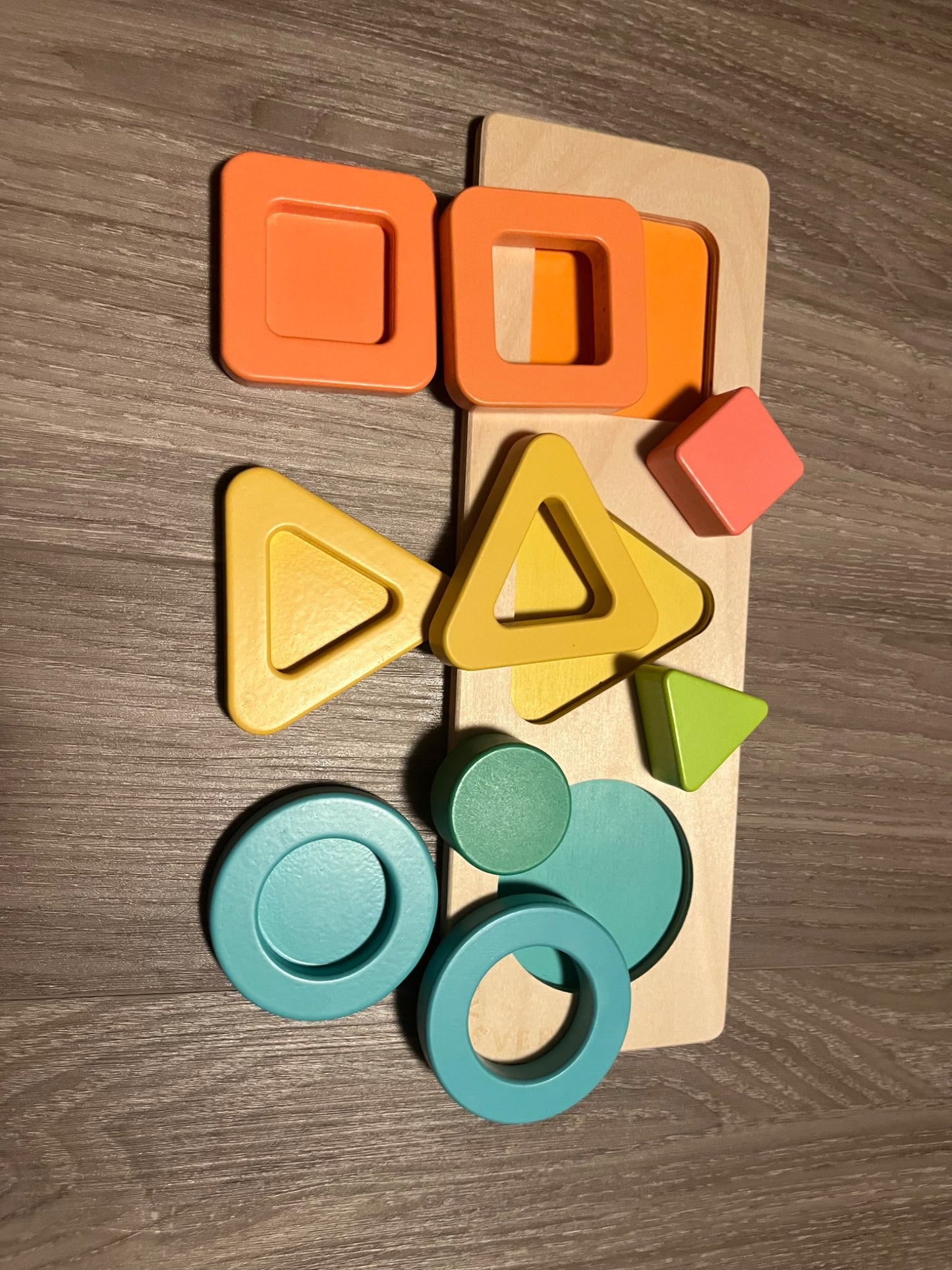 Lovevery Geoshapes Puzzle