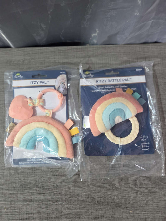 Itzy Ritzy Rainbow Pal Bundle 2/4