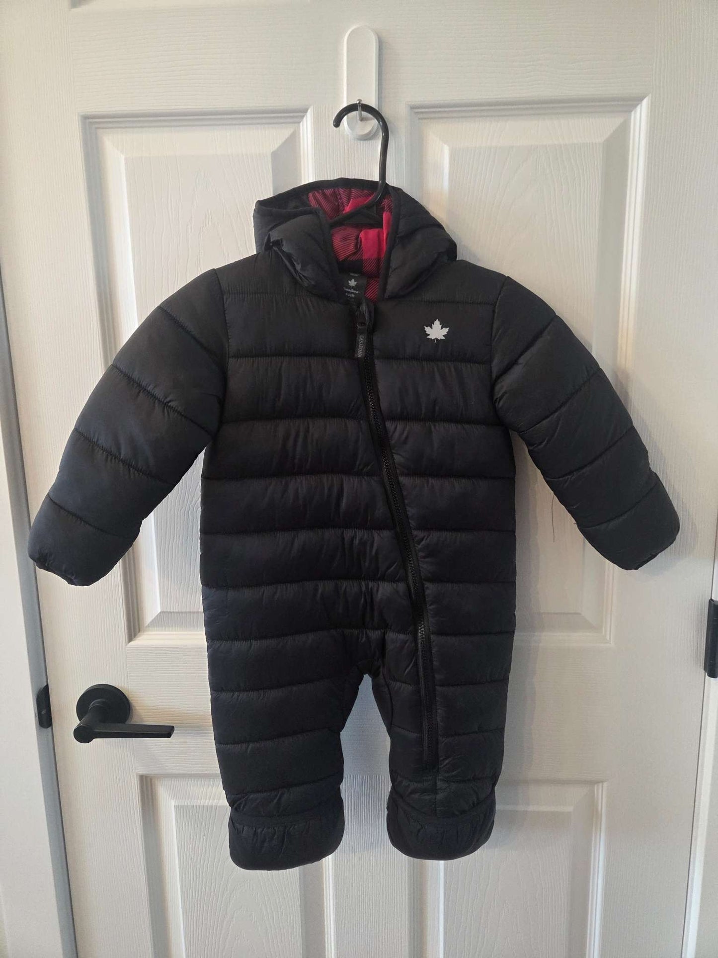 Canadiana 6-12m Snowsuit , Kids 6 Month (3-6M)