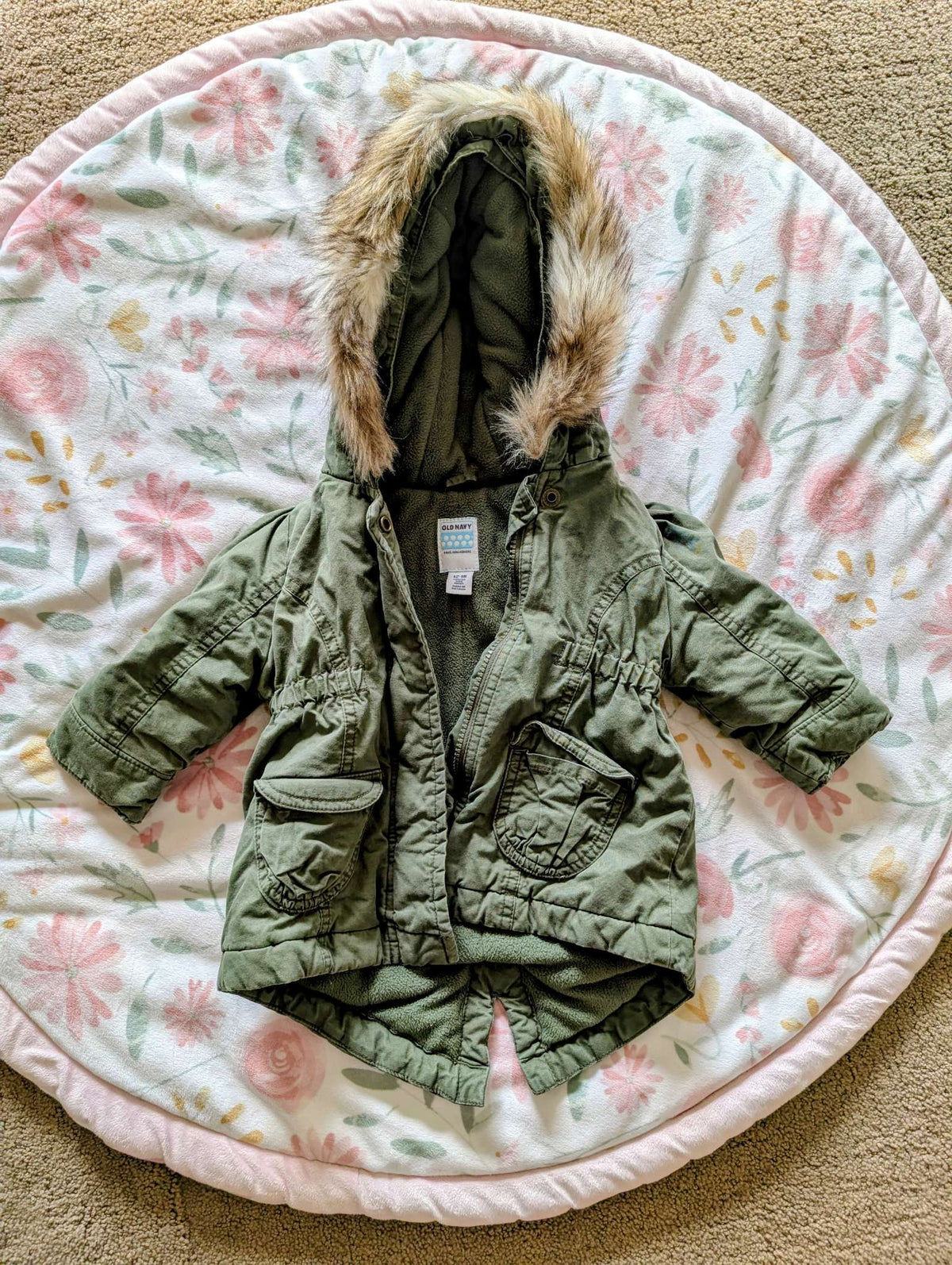 Old Navy 12-18 Green jacket with fur trim hood, Kids 18 Month (12-18M)