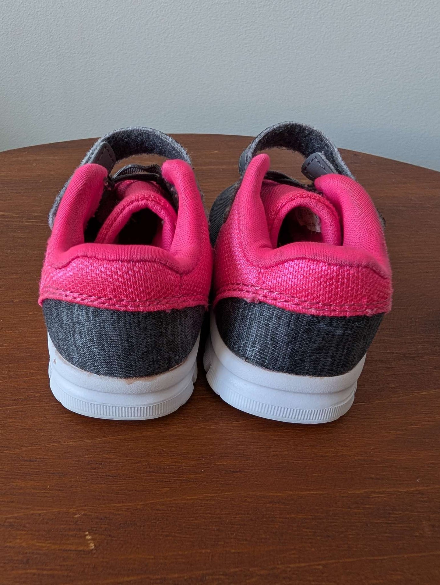 Girls Champion Toddler shoes size 3, Shoes 3 (Baby: 0-12 mth)