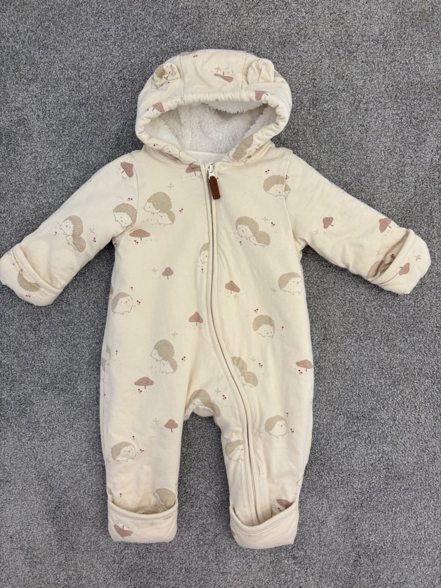 H&M Padded Baby Bunting, Hedgehog Print, 2-4 months, Kids 3 Month (0-3M)