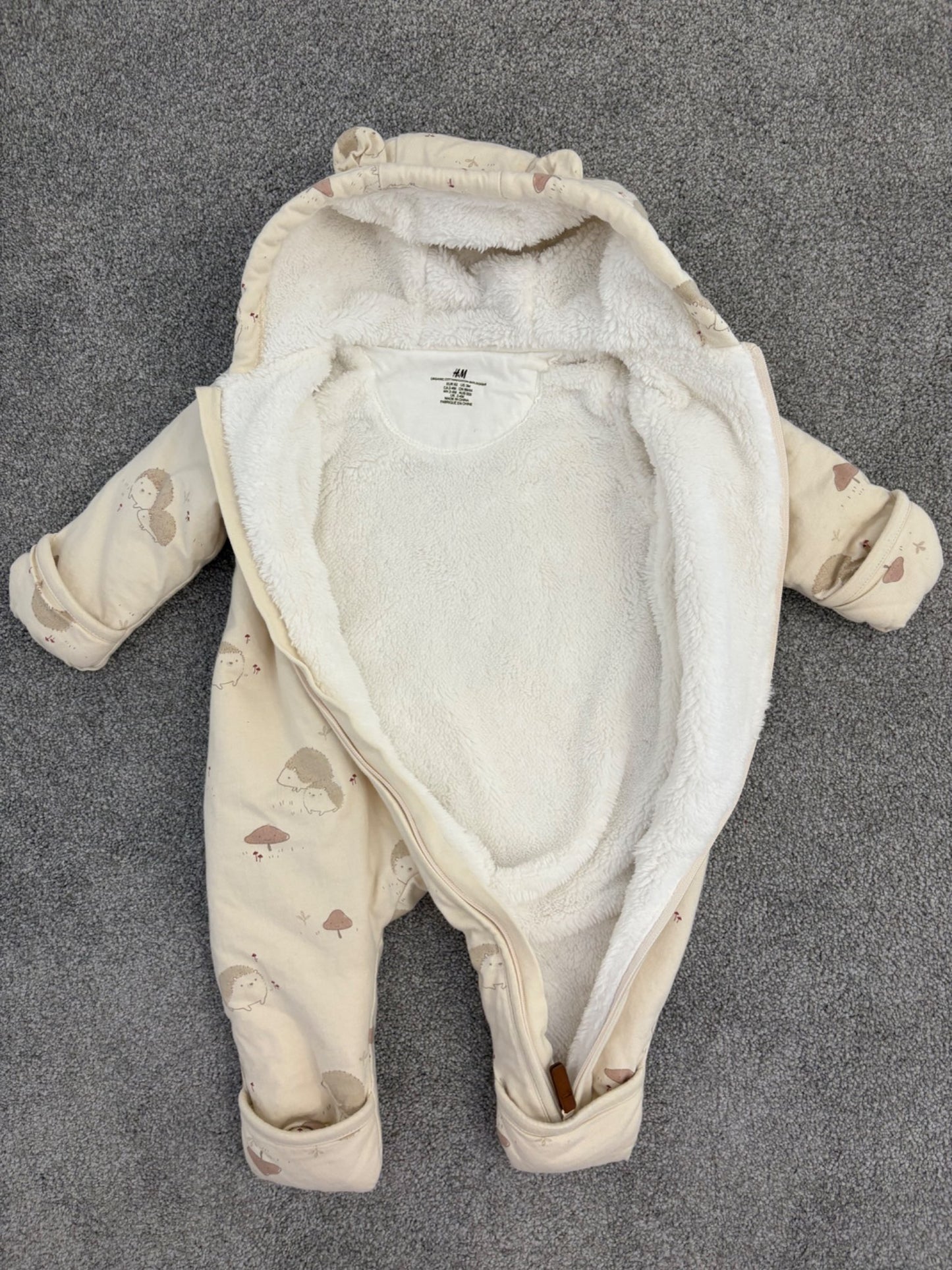 H&M Padded Baby Bunting, Hedgehog Print, 2-4 months, Kids 3 Month (0-3M)