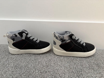 Carter’s Toddler High-Top Sneakers, Size 7, Shoes 7 (Walkers:12-24 mth)