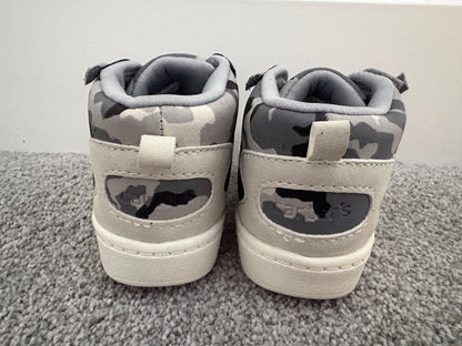 Carter’s Toddler High-Top Sneakers, Size 7, Shoes 7 (Walkers:12-24 mth)