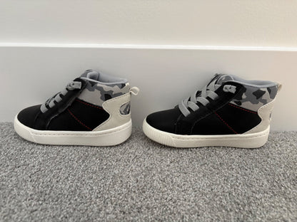 Carter’s Toddler High-Top Sneakers, Size 7, Shoes 7 (Walkers:12-24 mth)