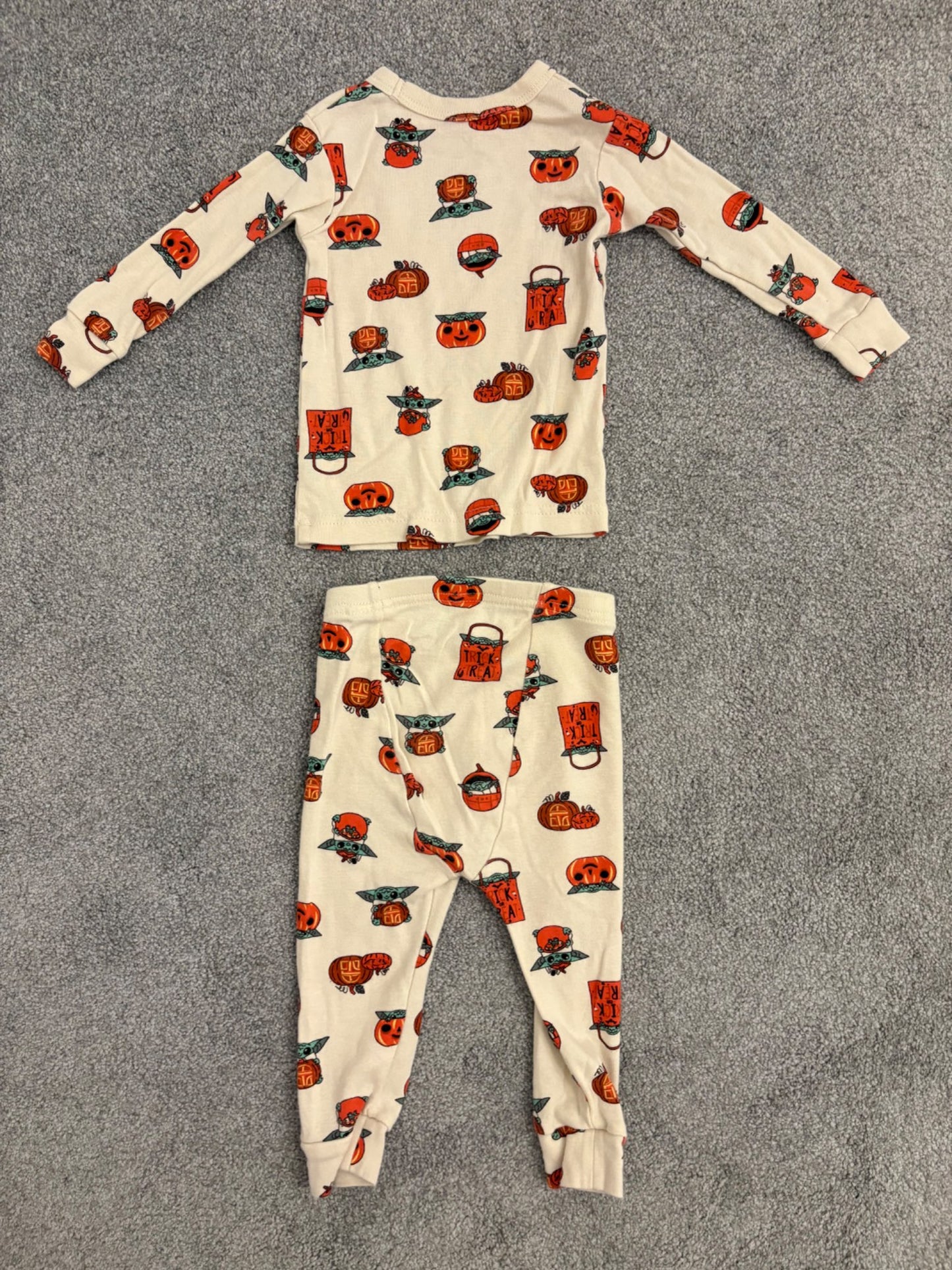Baby Gap Star Wars 100% Organic Cotton Halloween Grogu PJ Set, 12-18 months, Kids 18 Month (12-18M)