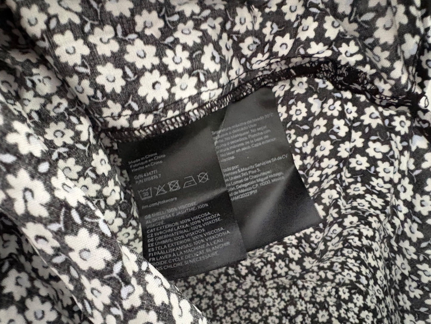 H&M MAMA Short-Sleeve Wrap-Front Nursing Dress, Black/Floral, Size M, NWT, Maternity M (8-10)