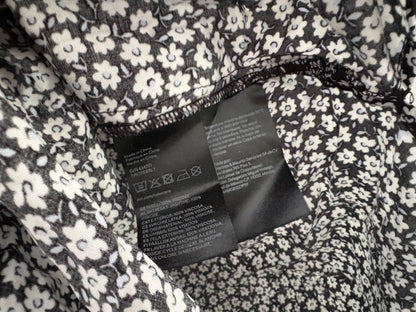 H&M MAMA Short-Sleeve Wrap-Front Nursing Dress, Black/Floral, Size M, NWT, Maternity M (8-10)