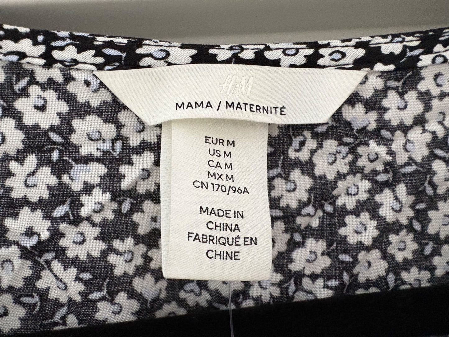 H&M MAMA Short-Sleeve Wrap-Front Nursing Dress, Black/Floral, Size M, NWT, Maternity M (8-10)
