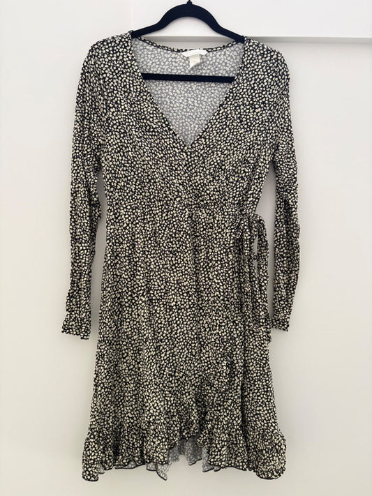 H&M MAMA Long-Sleeve Wrap Dress, Black/Floral, Size M, NWOT, Maternity M (8-10)