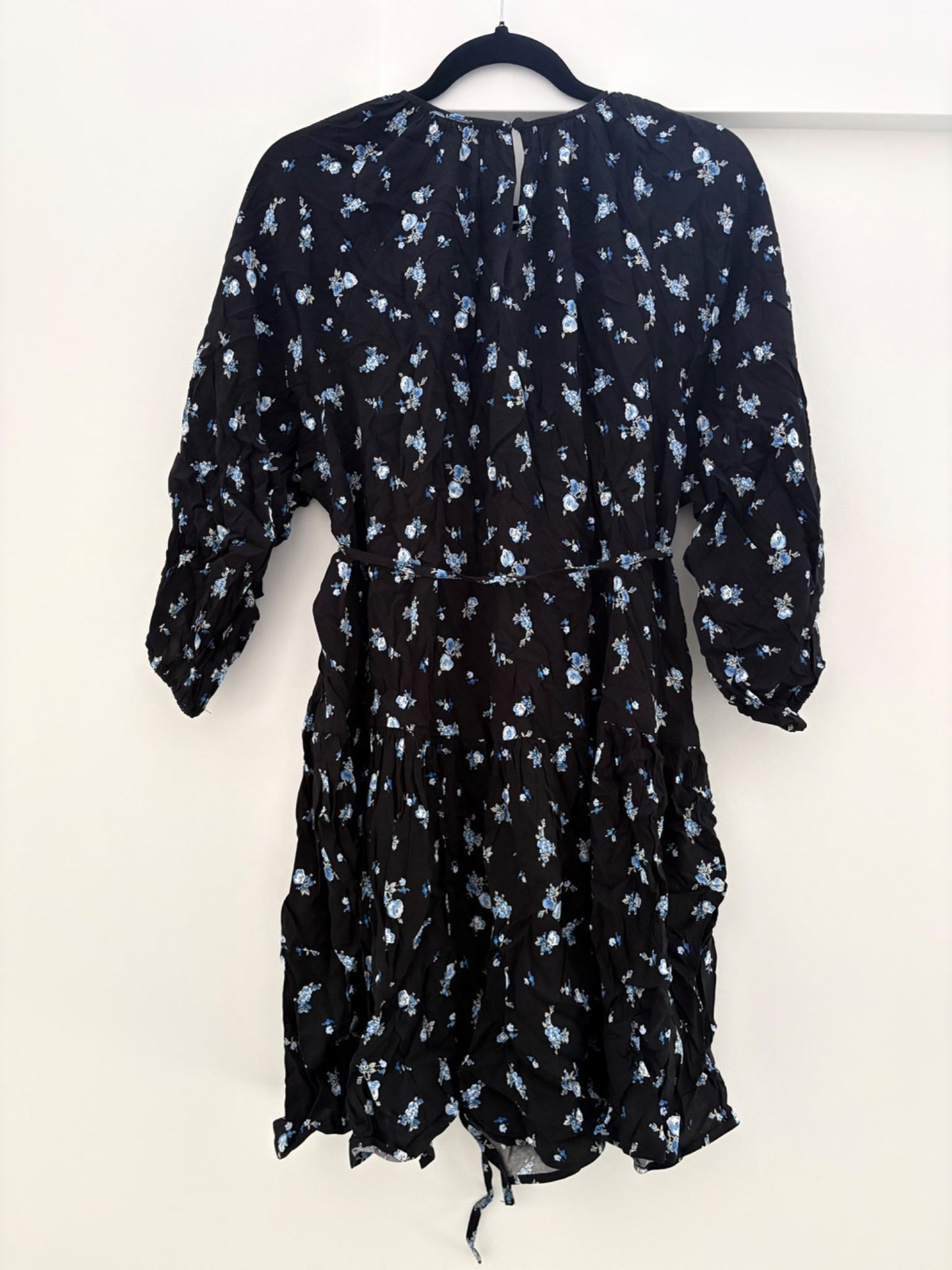 H&M MAMA Tie-belt Dress, Black/Blue Floral, Size M, NWOT, Maternity M (8-10)