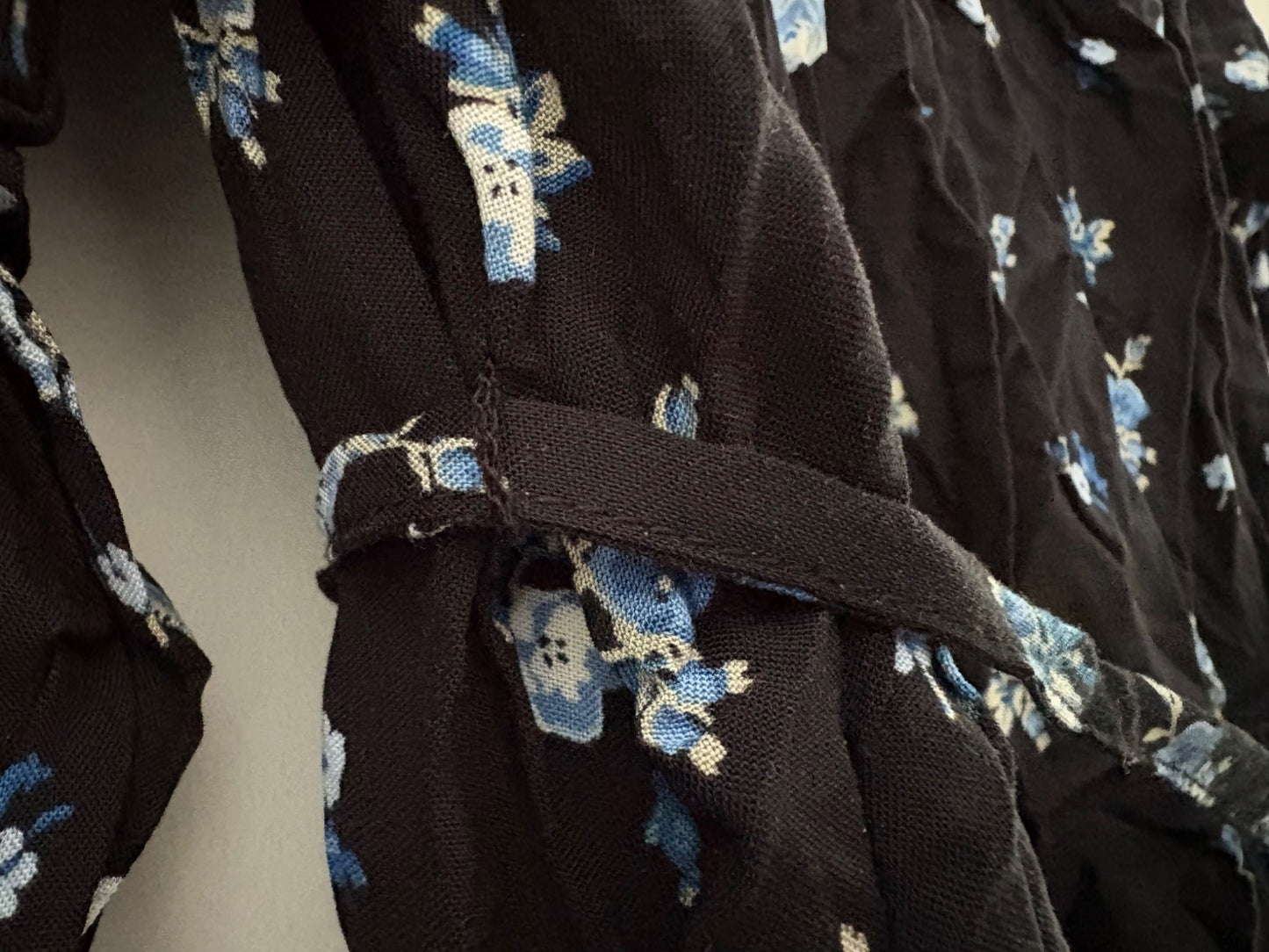 H&M MAMA Tie-belt Dress, Black/Blue Floral, Size M, NWOT, Maternity M (8-10)