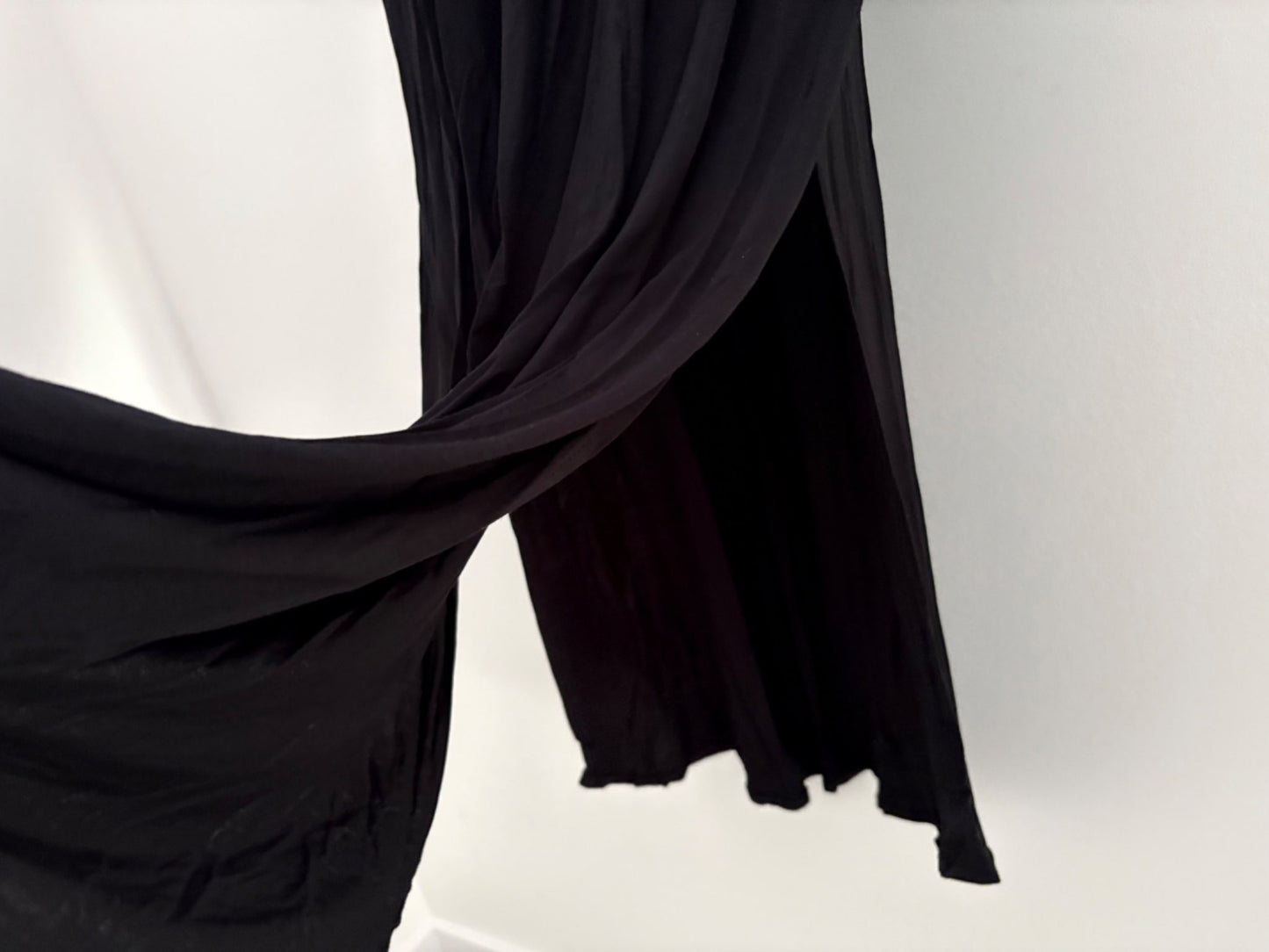 Smallshow Women's Maternity Nursing Split Long Dress for Breastfeeding, Black, Size M, Maternity M (8-10)