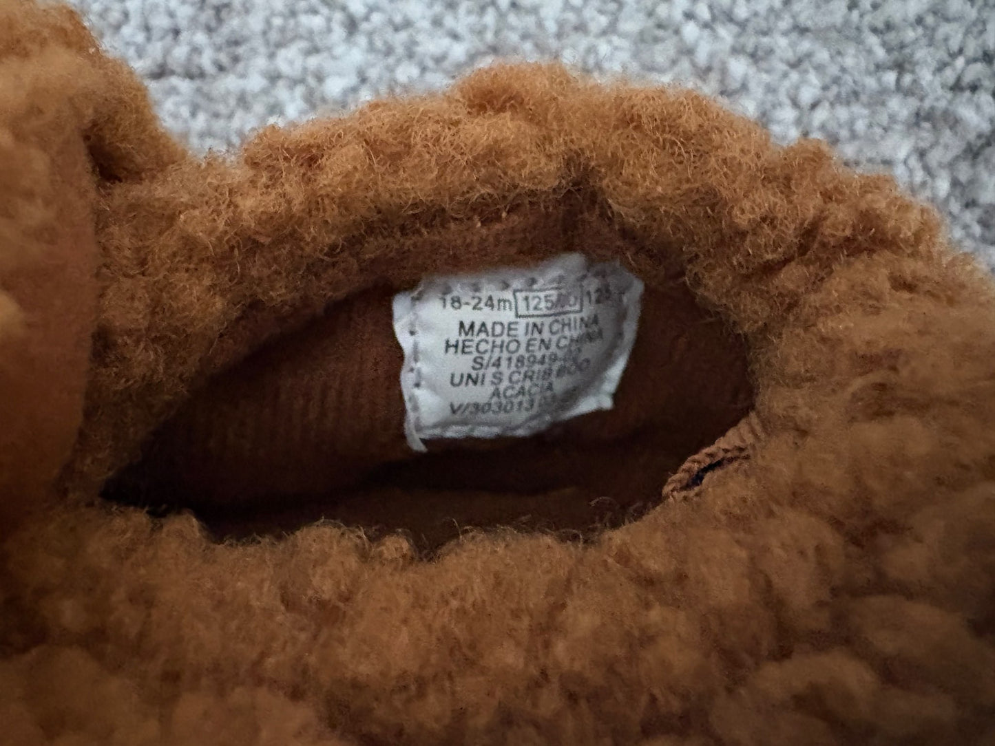 Old Navy Unisex Critter Sherpa Slippers for Baby, Brown, 18-24 months, Shoes 4.5 (Walkers:12-24 mth)