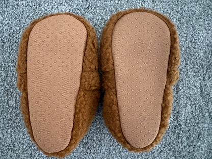 Old Navy Unisex Critter Sherpa Slippers for Baby, Brown, 18-24 months, Shoes 4.5 (Walkers:12-24 mth)