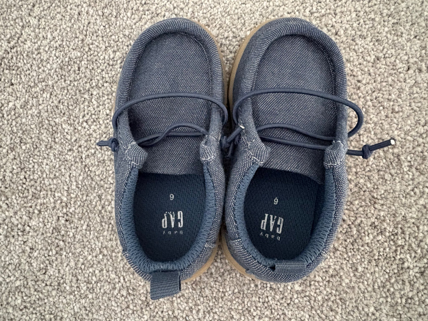 Baby Gap Chambray Moc Sneakers, Size 6, Shoes 6 (Walkers:12-24 mth)